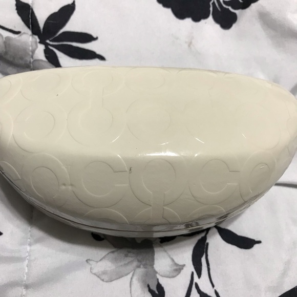 Coach sunglasses - Picture 2 of 7